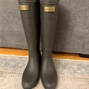 Hunter Classic Brown Waterproof Boots